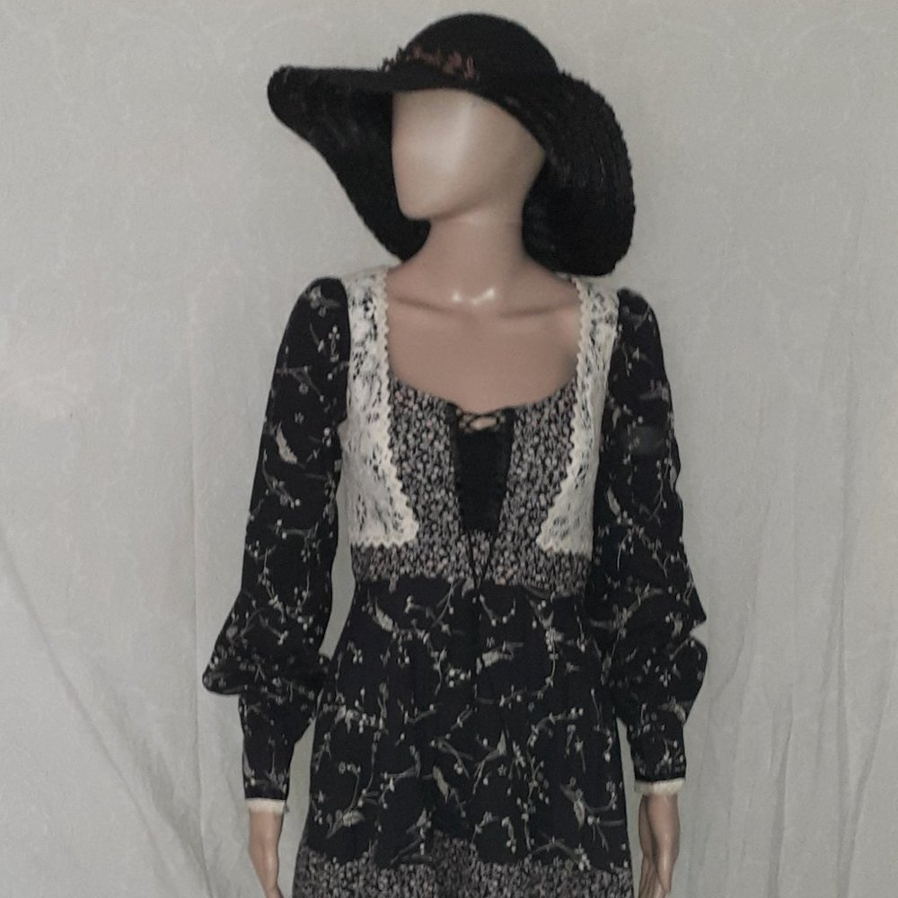 gold label vintage 70s Gunne Sax cottagecore witchy boho long sleeves midi dress